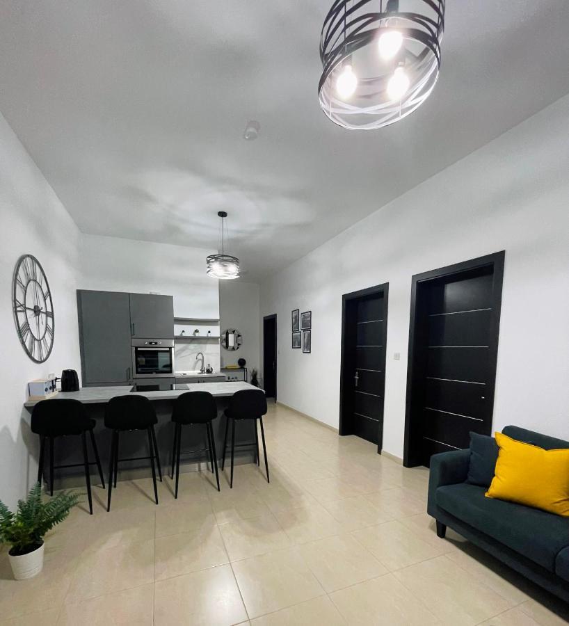 Park View, Maisonette 2 Apartment *